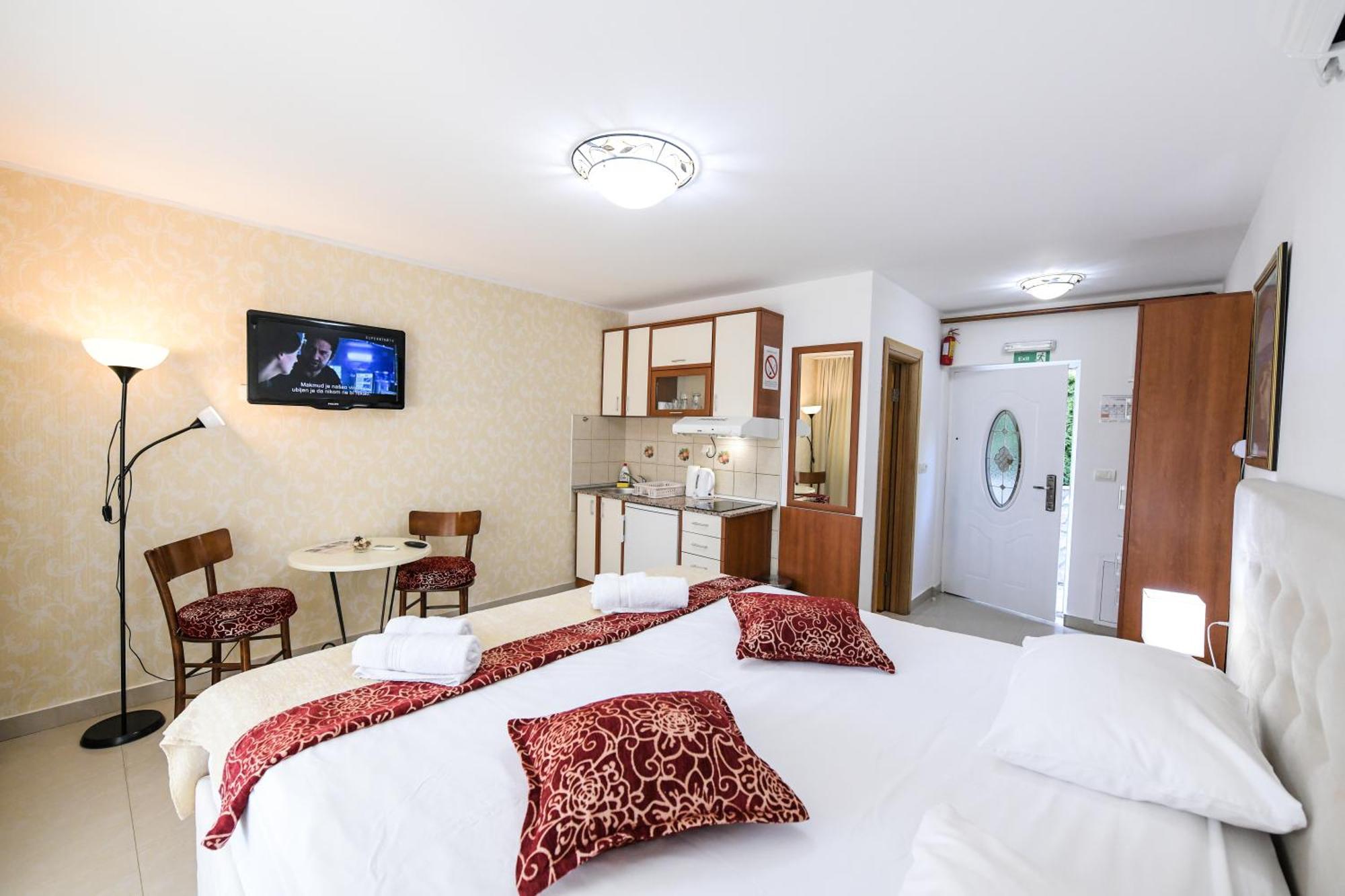 Suncani Breg Apartments Врдник Номер фото
